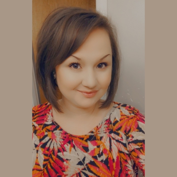 Meet your Posher, Lola! 🧩❤️🧩 - Picture 2 of 3